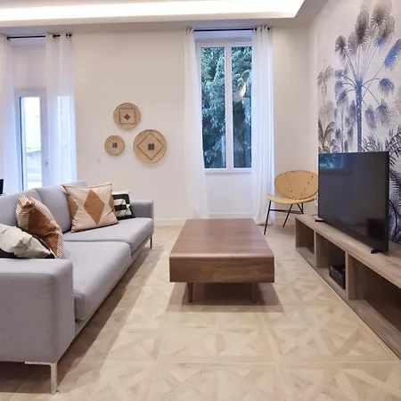 Modern 3-br In Center 5 Minutes From Palais And Beache Apartment Cannes